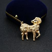 Year of The Goat Sheep Brooch Pin for Women Men Unisex Exquisite Craft for Office Party Graduation Gift Accessory A3 black