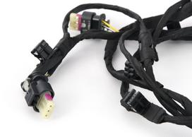 BMW 5 SERIES F10 F11 Priekinis bamperis PDC laidų jungtis 61129286481 Originali