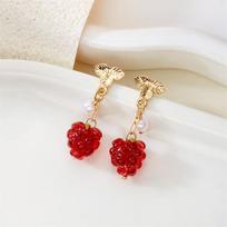 Sweet Cute 3D Resin Raspberry Drop Earrings for Women Enamel Green Leaves Red Strawberry Earring Girls Daily Wear Jewelry Gift beige