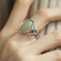 Unique Fashion Ring for Index Finger Adjustable Band Vintage Style Artistic Design Statement Jewelry for Daily Wear and Special Occasions One Size žalia