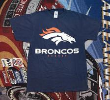 Vintage Denver Broncos Shirt Logo 7 Medium Blue NFL Football Tee 90s XL white