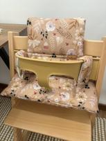 Vandeniui atsparios pagalvėlės Stokke Tripp Trapp 2in1, smulkios gėlės