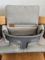 Vandeniui atsparios pagalvėlės Stokke Tripp Trapp 2in1, pilkai pelenų spalvos
