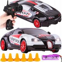 Nuotoliniu būdu valdomas BUGATTI 4x4 RC automobilis, skirtas drifto žaidimams