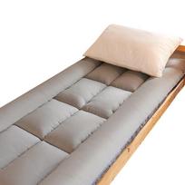 Faunen Soybean Fiber Warm Mattress Topper gray
