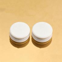 4/8 poros Užuolaidų magnetinė sagutė Nuimamas užuolaidų tvirtinimo spaustukas Apsaugo nuo šviesos reguliavimo Langų tinklelio uždarymo magnetinė sagtelė white