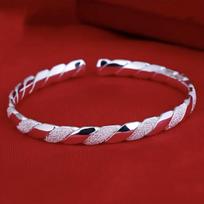 Möbius Pure Silver Interwoven Bracelet - Women's Fashion Jewelry, Mother's Day Gift red