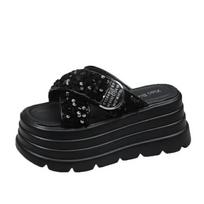 Madingi 8 cm aukštakulniai šlepetės moterims vasarai Bling Mada 2025 Nauji paaukštinti kulniukai Sandalai Laisvalaikio Muffin šlepetės kulniukai Paplūdimio batai 34 black