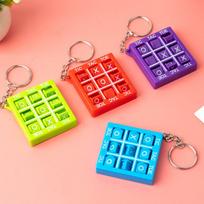 XO Tic-Tac-Toe Battle Mini Game: Fun Toy, Kids' Gift & Classroom Prize for Primary Students and Kindergarten red