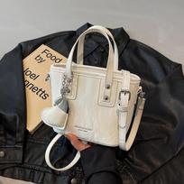Popular small bags women's autumn and winter new versatile messenger bags portable shoulder bags beige