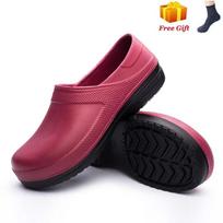 2025 New Hotel Kitchen Clogs Non-slip Waterproof Oil-proof Work Shoes Breathable Resistant Kitchen Cook Chef Shoes Zapatillas 35 black