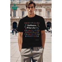 Subbuteo senovinis logotipas ir „Ką dar?“    Slogan T-shirt - Subbuteo komandos personažai ir ikoniškas stalo žaidimo dizainas - Storas 180 gsm audinys, Unisex S įvairiaspalvis