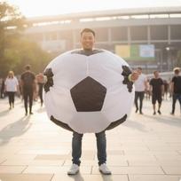 Pripučiamas futbolo kamuolio kostiumas, juodai-baltas, suaugusiems gray