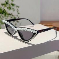 KAMMPT Vintage Cat Eye Sunglasses with Rhinestones Women Fashion Decorative Sun Glasses Original Trendy Stylish Casual Shades without case gray