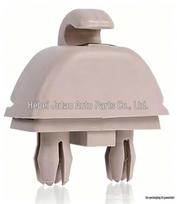 Volkswagen Passat B7/Skoda Octavia/Polo Sun Visor Bracket Clip (4F0857561) smėlis