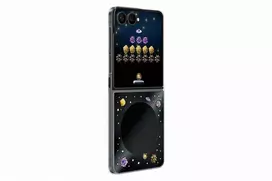 Samsung EF-FF776CBEGWW Flipsuit dėklas, skirtas Galaxy Z Flip8, juodas