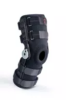 REH Stabilmax O-1243/4XL atviras ilgas kelio įtvaras su reguliuojamais dirželiais, juodas, 4XL