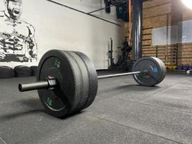 Bumper svarmenų ir štangos komplektas STRONGMAN Premium 120kg