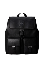 Calvin Klein - Bold Pebble Flap Backpack - Casual Backpacks - Juoda