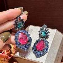 Women's Light Luxury Design Elegant Inlaid Zircon Water Droplet Long Earrings Fashionable And Versatile Niche Design Earrings white