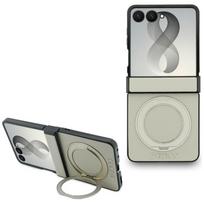 Smėlio spalvos dėklas „Guess Magnetic Ring Stand Grained Classic Logo MagSafe“, skirtas „Samsung Galaxy Z Flip8“