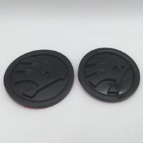 2 vnt. 90 mm 80 mm SKODA automobiliui Priekinės grotelės Priekinis dangtis Dangtelio emblema Galinis galinis buferis Bagažinės lipdukas Ženkliukas Stiliaus aksesuarai cwsv60 1x80mm 1x90mm