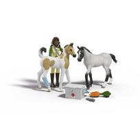 Schleich Horse Club veterinarijos rinkinys Sarah 42777 su dviem kumeliukais