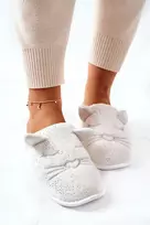 Blizgančios šlepetės baltos
