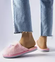 Rožinės šiltos šlepetės su Moly gėlėmis
