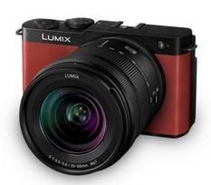 Panasonic Lumix DC-S9 + 20-60mm, crimson red | DC-S9KE-R
