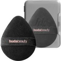 HUDA BEAUTY - Easy Bake Marshmallow Birios pudros kempinėlė 1 pieces 1 vnt.