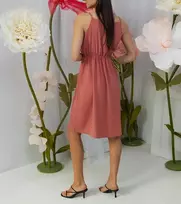 Vasarinė rožinė suknelė su petnešėlėmis Plaisance