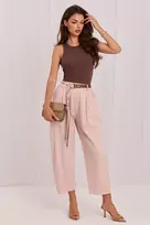 Rausvos carrot tipo kelnės su diržu Italy Moda