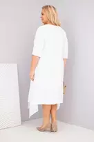 Moteriška Plus Size balta suknelė asimetrišku apačios kraštu