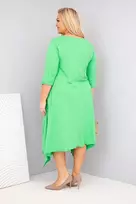 Moteriška Plus Size suknelė su asimetrišku apačios kraštu, šviesiai žalios spalvos