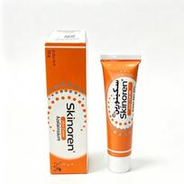 Azelaino rūgšties serumas, oranžinis, odos skaistinimas, odos priežiūra, tamsių dėmių, spuogų žymių šalinimas, spindesys, stangrinimas, veido esencija