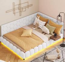 Minkšta sofa-lova 140 x 200 cm su LED ir USB, su grotelėmis, Teddy audinys, MDF, balta