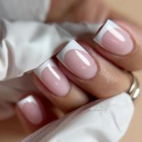 24Pcs Glossy Mirror Short Squoval Press On Nails With Glue Easy Remove Nude Fake Nail Tips