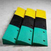 Rubber Plastic Curb Ramp for Cars yellow
