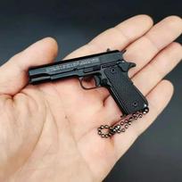 1 lydinys:3 Mini 1911 Pistoletas Modelis Žaislinis Ginklas Nuimamas Raktų Pakabukas Papuošalas Šventės Šventės Dovana Suaugusiems Vaikams Kalėdinė Dovana