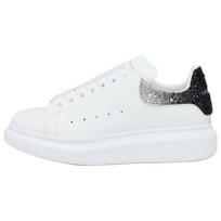 Alexander McQueen Oversized sportbačiai Karvės oda Žemi Laisvalaikio batai Moteriški Balti 666407WIAIF9087 34 balta
