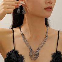 Fashion Personality Dark Style Skeleton Ghost Claw Necklace Finger Bone Earrings Set Halloween Costume Accessories 1 set black