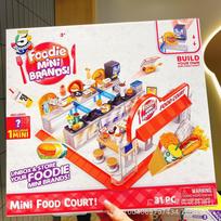 Zuru 5 Surprise Foodie Mini Brands Mini Food Court 31 vnt žaidimų rinkinys Pasistatyk savo maisto parduotuvę su išskirtiniu prekės ženklo žaislu Dovanų rinkinys red