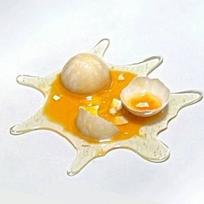 Broken eggs, phone stand, broken eggs, prank gift box geltona