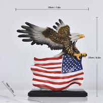 Resin Eagle Sculpture With American Flag Motif Decorative Figurine Living Room Office Independence Day Display BY2238 Eagle with US Flag Holding Flag
