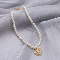 Retro Girl Palace Hollow Love Cross Pendant Pearl Necklace Chocker Clavicle Chain Necklace Jewelry for Women Beads