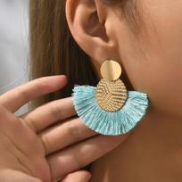 White Tassel Fringe Dangle Drop Earrings, Bohemian Statement Jewelry for Women, Perfect for Wedding & Daily Wear ežero žalia spalva