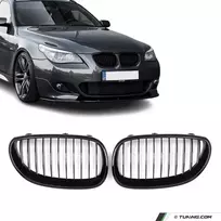 Priekinės Grotelės, komplektas skirtas BMW E60 / E61, juodos blizgios