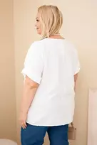 Moteriška Plus Size viskozinė palaidinė su dekoratyvine skarele, baltos spalvos