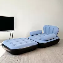 Sulankstoma pripučiama sofa su kojiniu pompa.